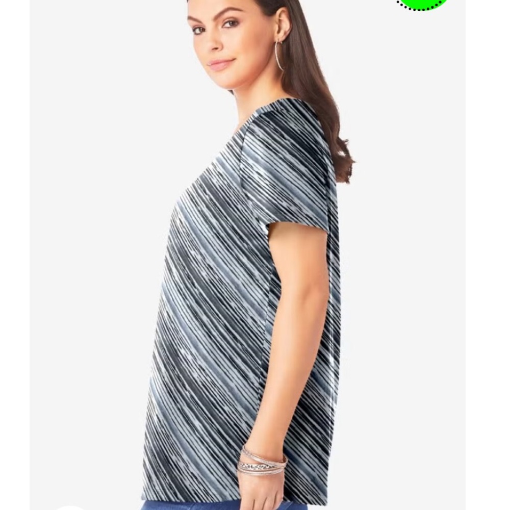 NWOT🔥Striped Black/ White Women's Top
